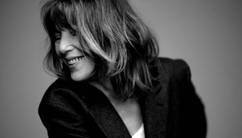 Oh ! Pardon tu dormais… par Jane Birkin - Critique sortie Théâtre Longuénée-en-Anjou Château du Plessis-Macé