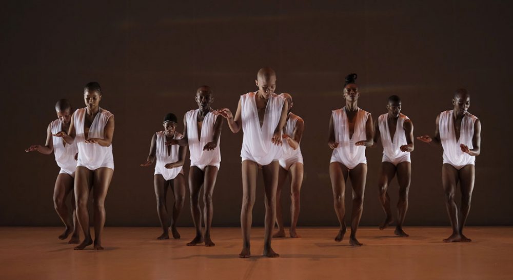 Le Sacrifice, chorégraphie de Dada Masilo - Critique sortie Danse Avignon Festival d’Avignon. Cloître des Carmes