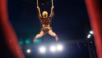 Secrets débordements avec les stagiaires du Centre des Arts du Cirque Balthazar - Critique sortie Théâtre Montpellier Domaine d’O – Chapiteau