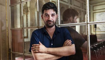 La Cerisaie d’Anton Tchekhov, mise en scène de Tiago Rodrigues - Critique sortie Théâtre Avignon Festival d’Avignon. Cour d’honneur du Palais des papes