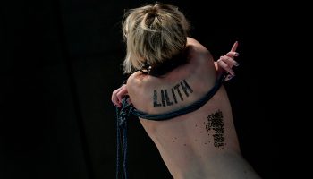 Là, se délasse Lilith de Marinette Dozeville - Critique sortie Danse Avignon La Caserne