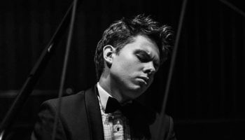 Chopin au jardin avec Mateusz Kryzowski en concert de clôture - Critique sortie Classique / Opéra
