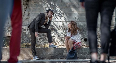 C-Ω-N-T-α-C-T conçu par Gabrielle Jourdain et Samuel Sené, texte Eric Chantelauze, mise en scène Samuel Sené - Critique sortie Théâtre Avignon En extérieur dans la rue