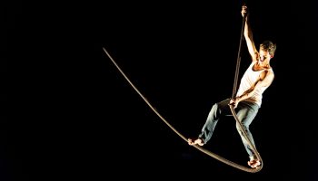 Interprète de Maxime Mestre - Critique sortie Théâtre Avignon Île Piot