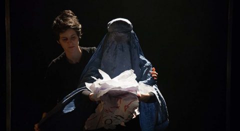 Je Hurle d&rsquo;Eric Domenicone et des femmes du Mirman Baheer - Critique sortie Théâtre Avignon Le 11. Avignon