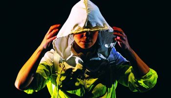 Midi nous le dira de Joséphine Chaffin, mise en scène Joséphine Chaffin et Clément Carabédian - Critique sortie Théâtre Avignon Théâtre du Train Bleu