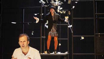 Presque égal à… de Jonas Hassen Khemiri mis en scène par Laurent Vacher - Critique sortie Théâtre Paris La Manufacture