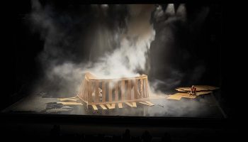 La Trilogie des Contes Immoraux (Pour Europe) de de Phia Ménard - Critique sortie Théâtre Avignon Festival d’Avignon. Opéra Confluence