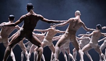 Soul Chain de Sharon Eyal - Critique sortie Danse Paris Le CENTQUATRE-PARIS