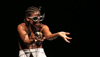 Double affiche brésilienne au 104 avec Luiz de Abreu et Cristina Moura - Critique sortie Danse Paris Le CENTQUATRE-PARIS