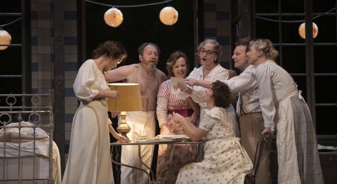 Fanny et Alexandre d&rsquo;Ingmar Bergman, mise en scène de Julie Deliquet - Critique sortie Théâtre Paris Comédie-Française Salle Richelieu