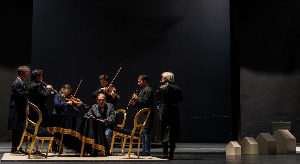 Intérieur de Joan Magrané Figuera - Critique sortie Classique / Opéra Paris Théâtre du Châtelet