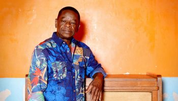 Sam Mangwana, légende de la rumba congolaise - Critique sortie Jazz / Musiques Paris new morning