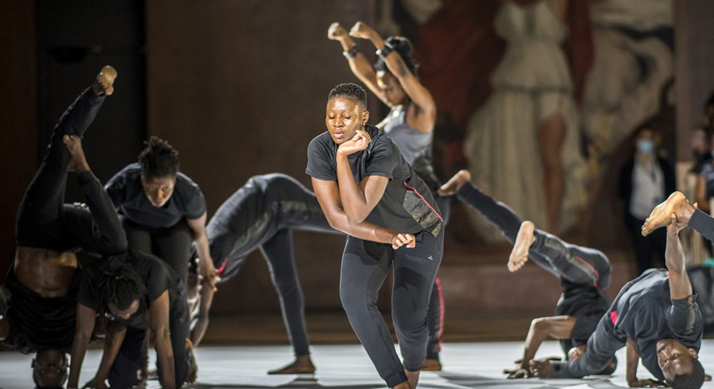Siguifin, un spectacle orchestré par Amala Dianor - Critique sortie Danse Paris Palais de la Porte Dorée