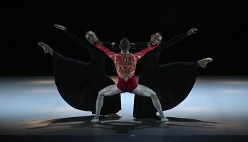 L’Oiseau de feu et Le Sacre du Printemps de Stravinski par Thierry Malandain et Martin Harriague. Superbe ! - Critique sortie Danse Paris Chaillot - Théâtre national de la danse
