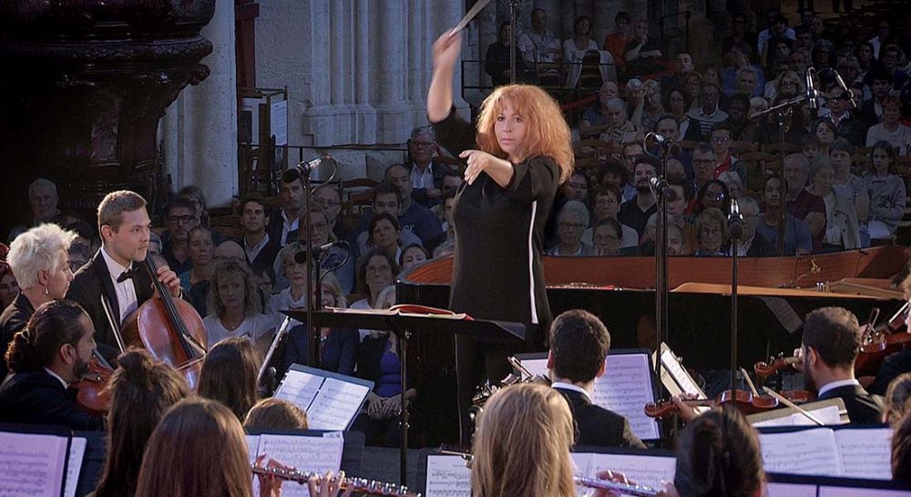 Alessandra Vittini dirige le New International Philharmonia Orchestra - Critique sortie Classique / Opéra Paris Théâtre des Champs-Élysées