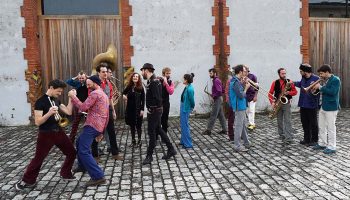 Le goût du collectif et de l’altérité du Surnatural Orchestra - Critique sortie 