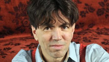 Quand le théâtre cultive le goût de la découverte, rencontre avec Robert Bouvier - Critique sortie  Neuchâtel Théâtre du Passage