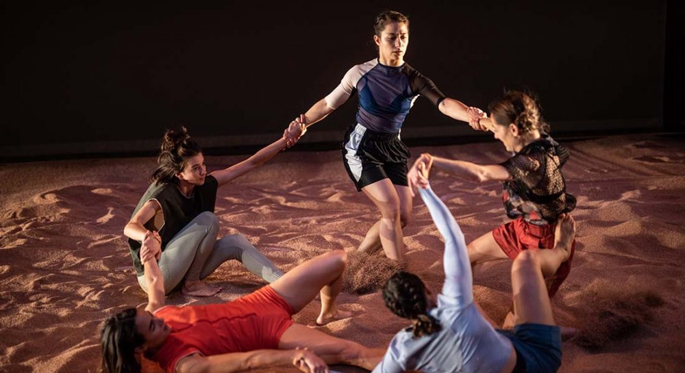 Contre-jour d’Alexander Vantournhout - Critique sortie Danse Paris Le CENTQUATRE-PARIS