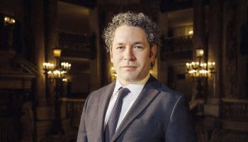 Gustavo Dudamel dirige Turandot mis en scène par Robert Wilson. - Critique sortie Classique / Opéra Paris Opéra Bastille