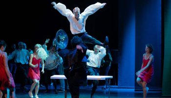 Les merveilles de Robert Bouvier - Critique sortie  Neuchâtel Théâtre du Passage