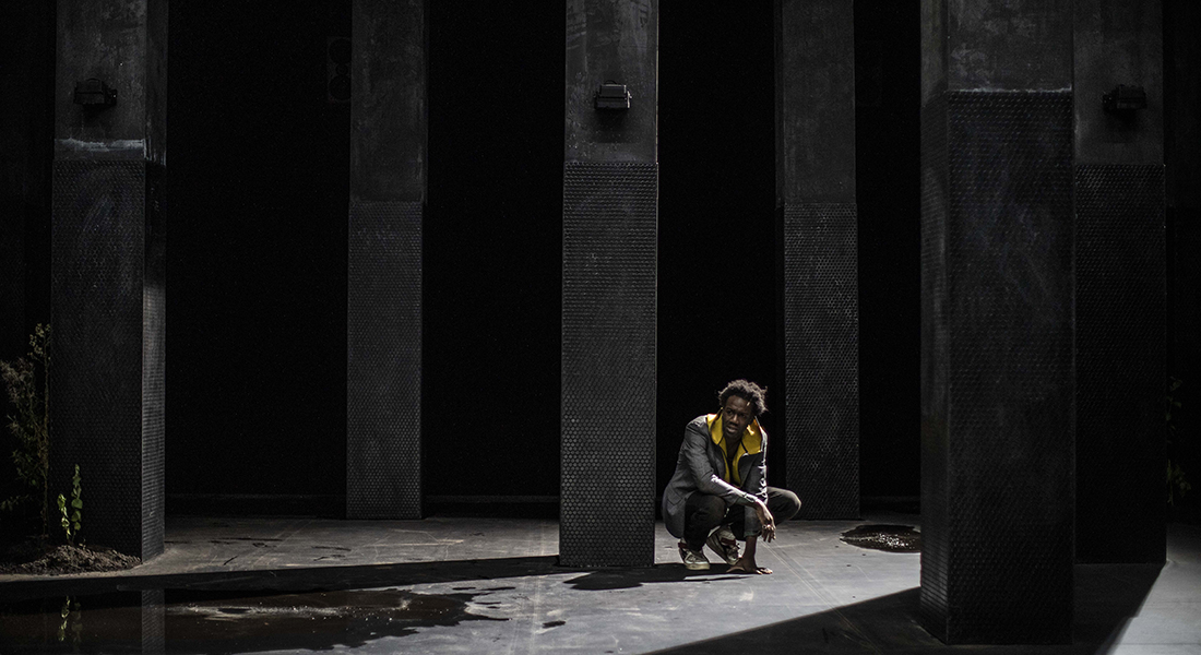 La Nuit juste avant les forêts de Bernard-Marie Koltès, mise en scène de Mathieu Cruciani - Critique sortie Théâtre Paris Les Plateaux Sauvages