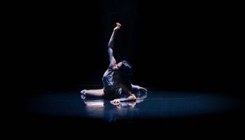 PARTS de Honji Wang et Sébastien Ramirez - Critique sortie Danse Paris Le Centquatre