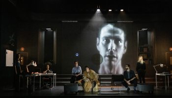 Roman(s) national, de Julie Bertin et Jade Herbulot du Birgit Ensemble - Critique sortie Théâtre la Roche-sur-Yon Le Grand R - Scène nationale de La Roche-sur-Yon