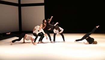 Tendre Achille, Chair Antigone et Sisyphe Heureux forment Une trilogie humaine. - Critique sortie  Grenoble Compagnie 47.49 François Veyrunes