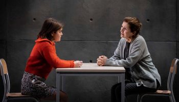 Parloir de Delphine Hecquet - Critique sortie Théâtre poitiers Le Méta - CDN de Poitiers Nouvelle-Aquitaine à la Blaiserie