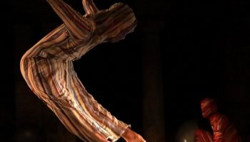 Skopje Dance Theatre et son spectacle  Identities – History of an extended dream de Risima Risimkin - Critique sortie Danse Paris Chaillot - Théâtre national de la danse