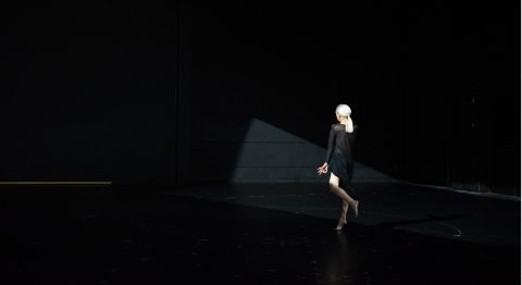 Les Variations Goldberg, BWV 988, d&rsquo;Anne Teresa De Keersmaeker en tournée - Critique sortie Danse Évry-Courcouronnes Opéra de Dijon