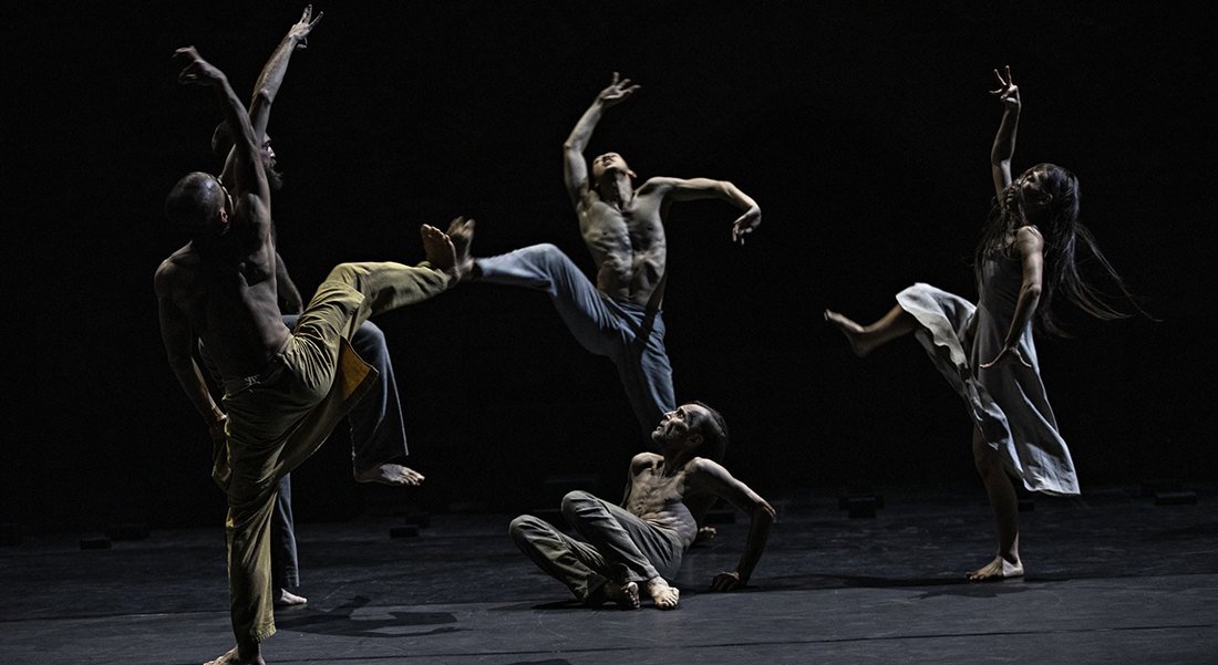 Akram Khan fait son retour avec Outwitting the devil - Critique sortie Danse Annecy Bonlieu - scène nationale