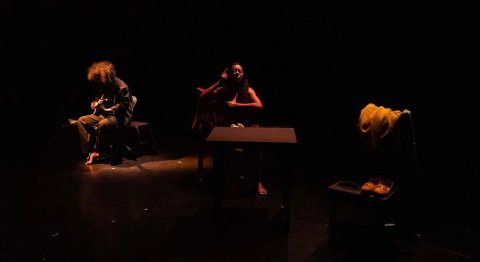Trois femmes et la pluie, textes de Rémi De Vos, Carole Fréchette et Daniel Keene, mise en scène de Laurent Fréchuret - Critique sortie Théâtre Paris Théâtre Les Déchargeurs