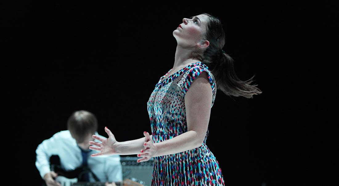 Twenty Seven Perspectives de Maud Le Pladec avec dix danseurs au plateau - Critique sortie Danse Reims Manège de Reims