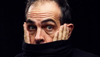 Bertrand Bossard revient avec Incredibly Incroyable 2.0 - Critique sortie Théâtre Paris Théâtre de la Ville - Espace Cardin
