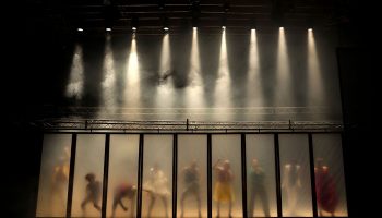 Les Mariés de l’Apocalypse, opéra étrange pour créatures hybrides. De Marion Coutris, musique Marco Quesada et mise en scène et scénographie Serge Noyelle - Critique sortie Théâtre Marseille Théâtre des Calanques