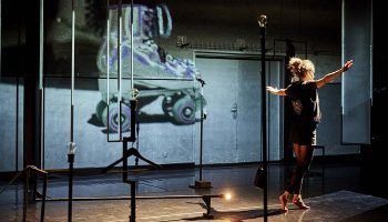 Tout commence toujours par une histoire d’amour (soliloque autour d’une disparition) de Pauline Ribat - Critique sortie Théâtre Paris Théâtre de Belleville