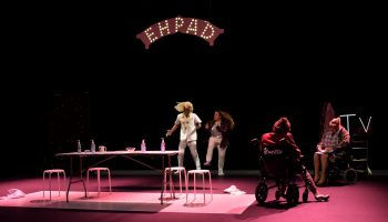 Wonder Woman enterre son papa, texte et mise en scène Sophie Cusset - Critique sortie Théâtre Paris Théâtre de Belleville