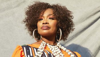 Timbuktu, nouvel album d&rsquo;Oumou Sangaré - Critique sortie Jazz / Musiques Paris La Cigale