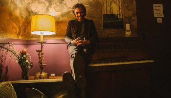 Yoann Bourgeois & Patrick Watson confrontent leurs univers - Critique sortie Théâtre Nantes Le Lieu Unique