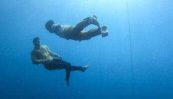 Out of the Blue, en apnée avec Frédéri Vernier et Sébastien Davis-Vangelder - Critique sortie  Paris