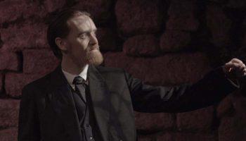 Hugo, l’interview : Yves-Pol Deniélou remet Hugo au présent en le donnant à entendre autrement. - Critique sortie Théâtre Paris _Le Lucernaire