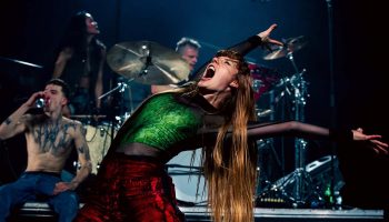 Into the open, conception Voetvolk, Lisbeth Gruwez et Maarten Van Cauwenberghe - Critique sortie Danse Marseille Espace Julien