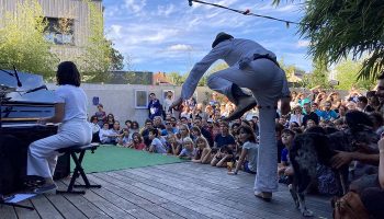 À fleur de mots, duo entre Fane Desrues et Julien Cottereau - Critique sortie Avignon / 2022 Avignon Avignon Off. Théâtre Pierre de Lune