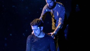 Alexandre Finck et Adrien Fournier reprennent Play war - Critique sortie Avignon / 2022 Avignon Avignon Off. La Factory - Théâtre de L’Oulle