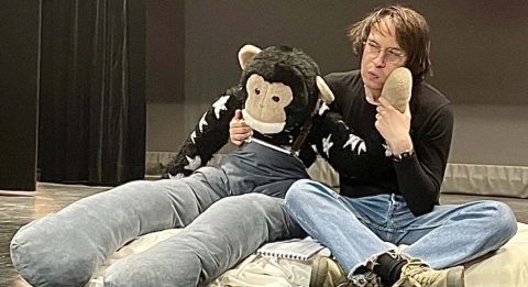 Rentrer dans le moule, un spectacle solaire et bouleversant de Juliette Duval - Critique sortie Avignon / 2022 Avignon Avignon Off. Théâtre du balcon