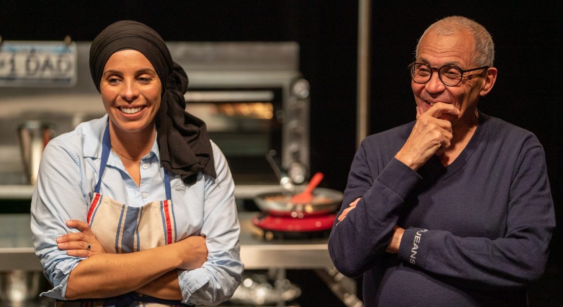 Ahmed Madani présente « Au non du père » avec Anissa : une quête tortueuse et touchante - Critique sortie Théâtre Sartrouville Théâtre de Sartrouville et des Yvelines - CDN