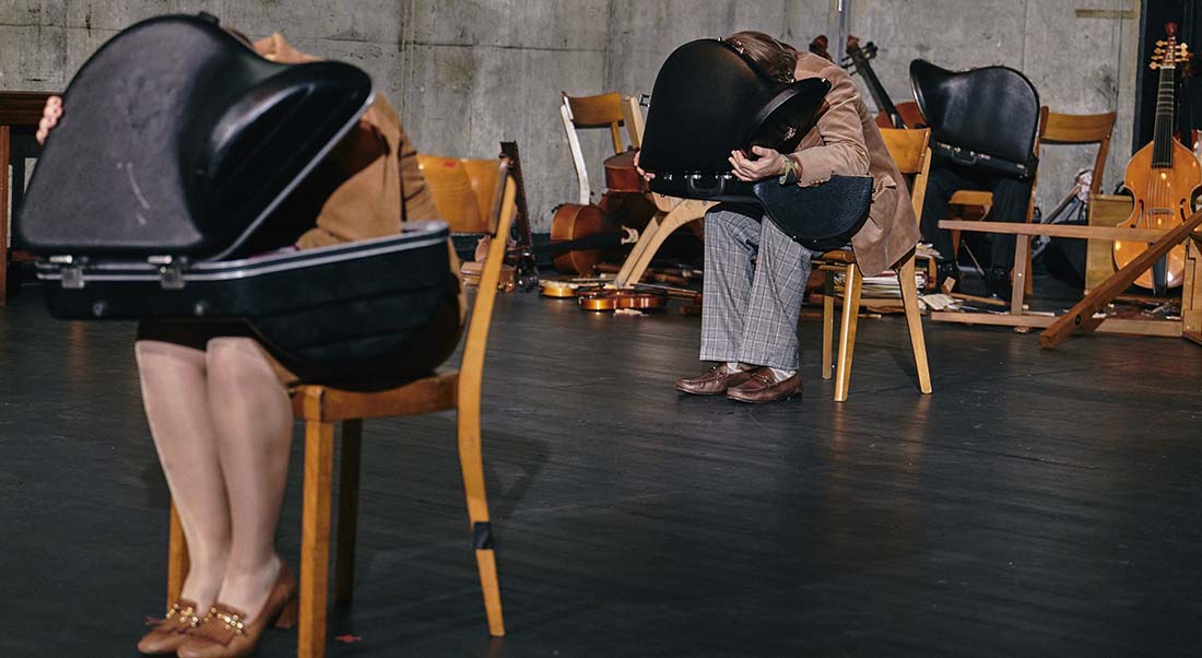 Christoph Marthaler présente « Die Sorglosschlafenden, die Frischaufgeblühten » - Critique sortie Théâtre Paris Théâtre de l’Aquarium