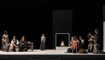 Chloé Dabert crée Firmament de Lucy Kirkwood - Critique sortie Théâtre Paris Le Centquatre